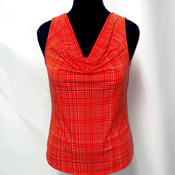 BANANA REPUBLIC SLEEVELESS COWNECK TOP NWOT - Picture 3 of 7